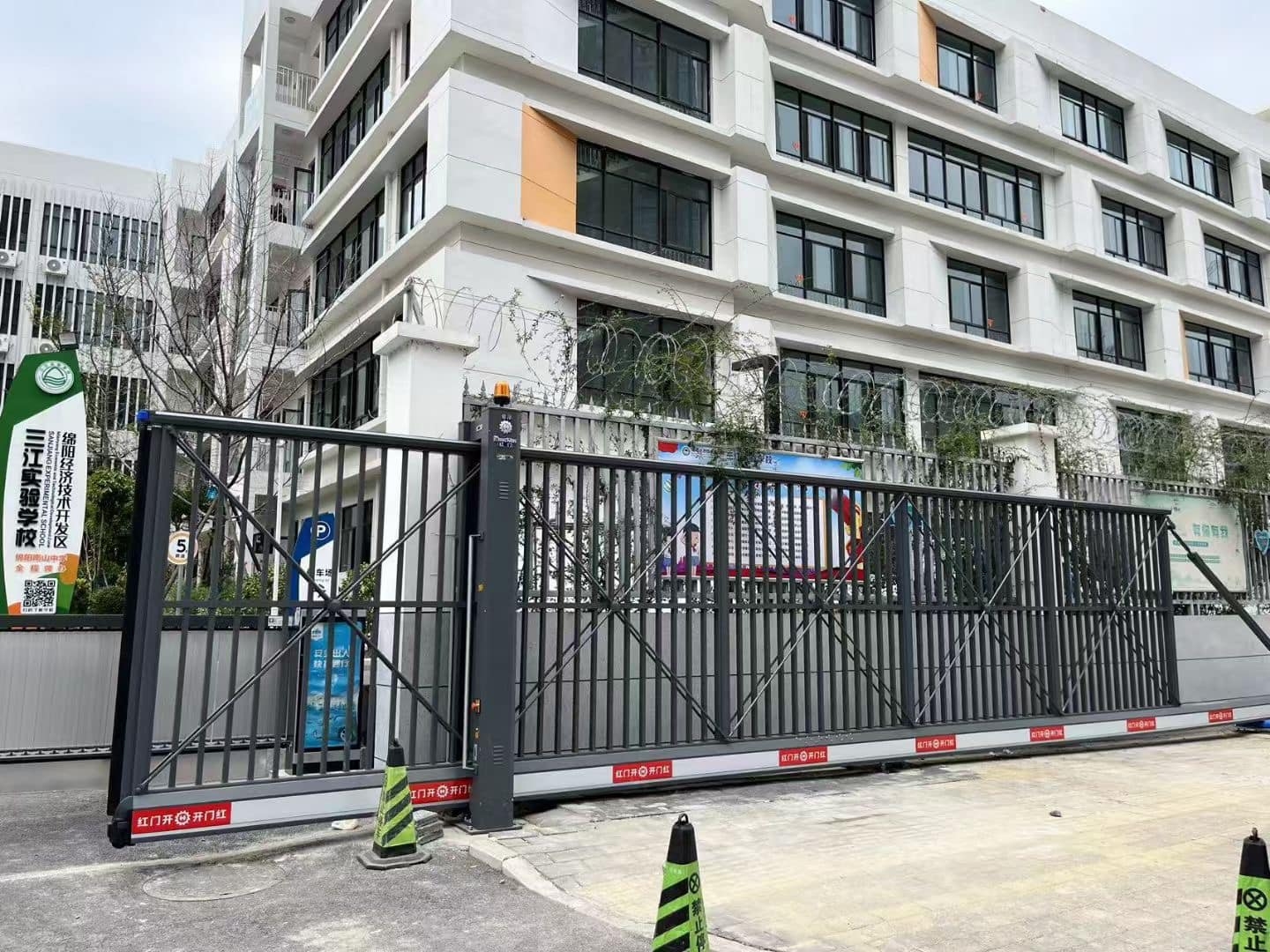 5 sai lầm phổ biến khiến cổng treo tự động nhanh hỏng mà ít người nhận ra