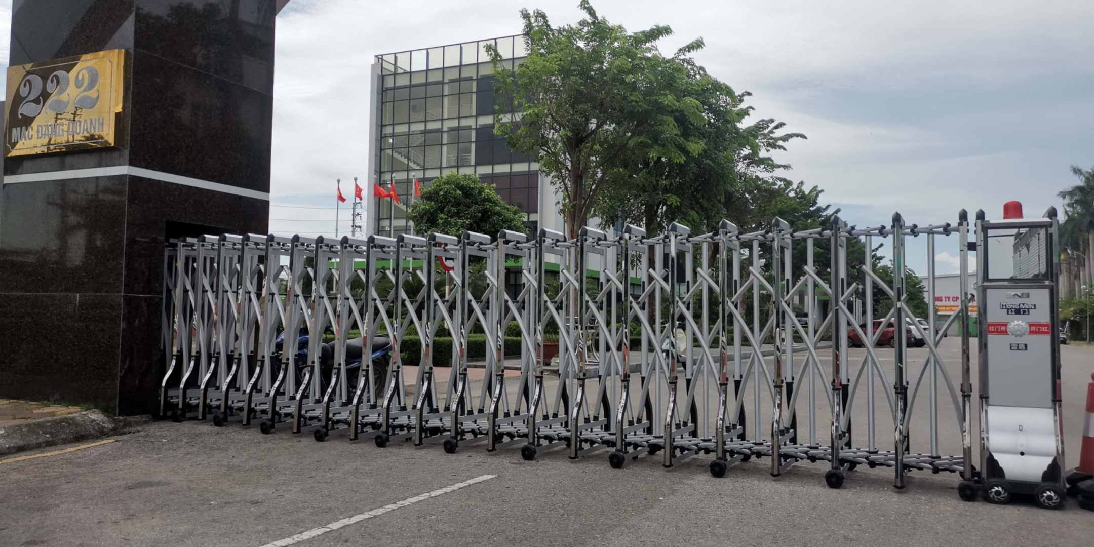 Cổng xếp tự động có thường xuyên hỏng động cơ không?