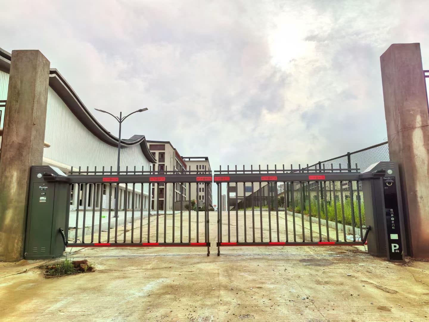 Đầu tư máy nhận dạng biển số xe ô tô mang lại lợi ích kinh tế dài hạn thế nào?