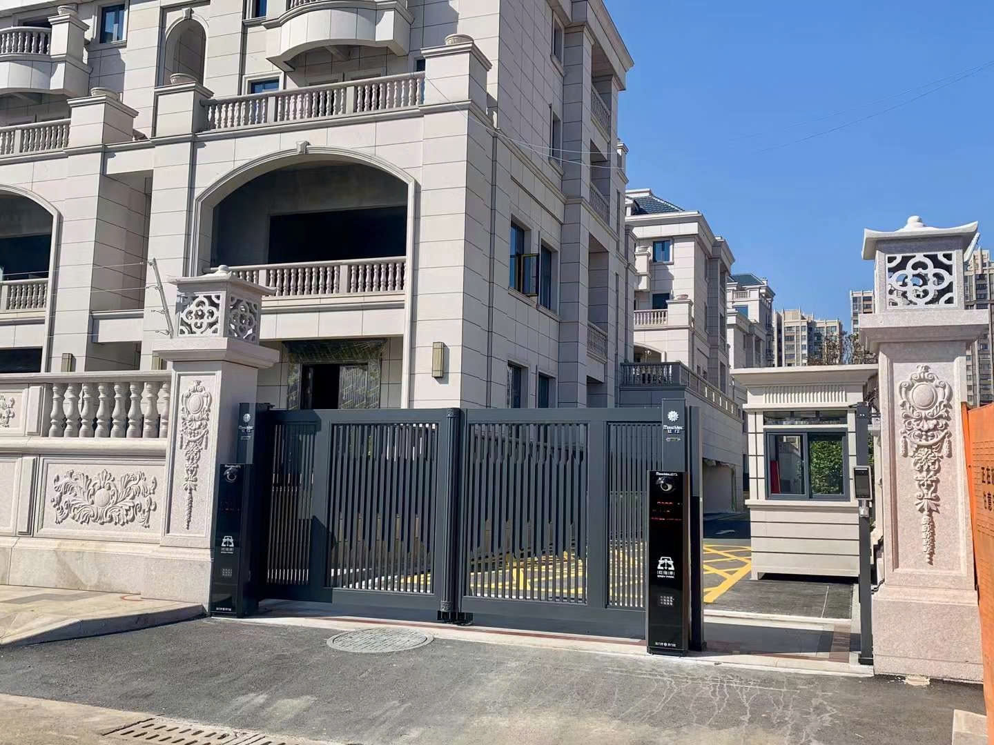 Đầu tư máy nhận dạng biển số xe ô tô mang lại lợi ích kinh tế dài hạn thế nào?