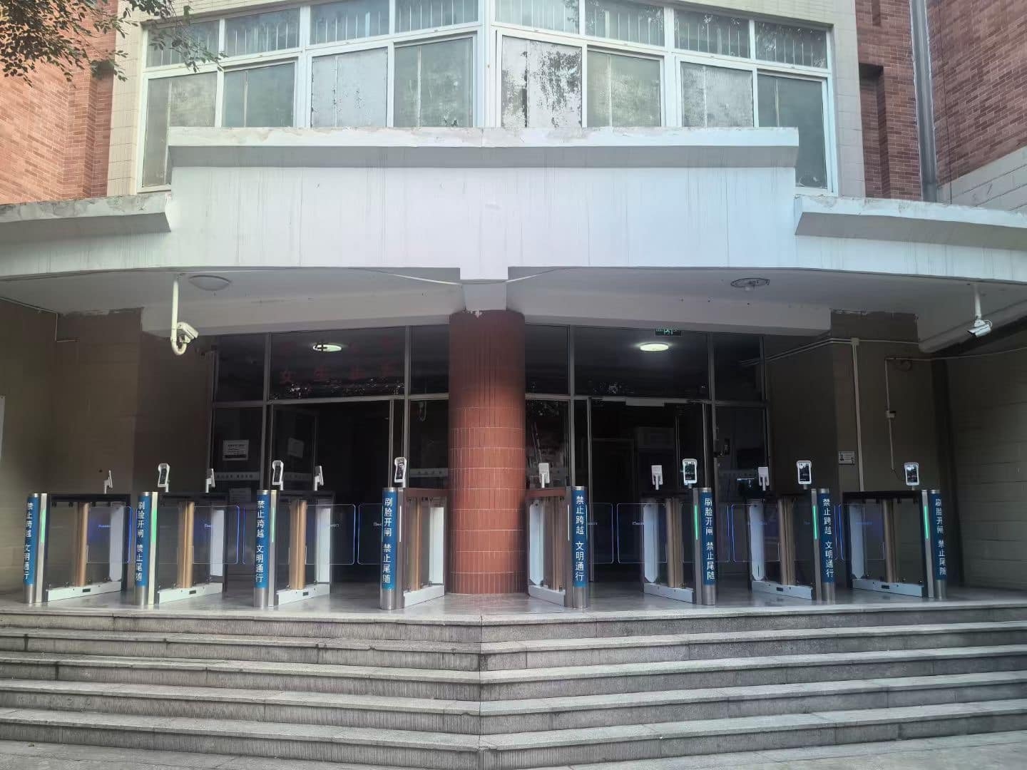 Swing barie phù hợp với những công trình nào? Vì sao?