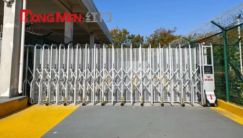 Các tính năng an toàn quan trọng của cổng xếp tự động mà bạn cần biết