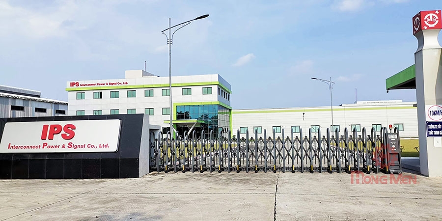 Hình ảnh lắp đặt cổng xếp tại Công ty TNHH Interconnect Power & Signal