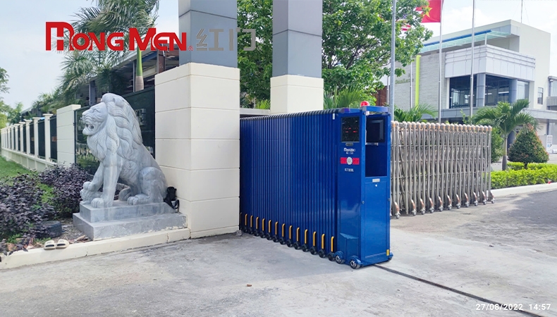 Mua cổng xếp tự động online có an toàn không? 4 điều cần kiểm tra kỹ