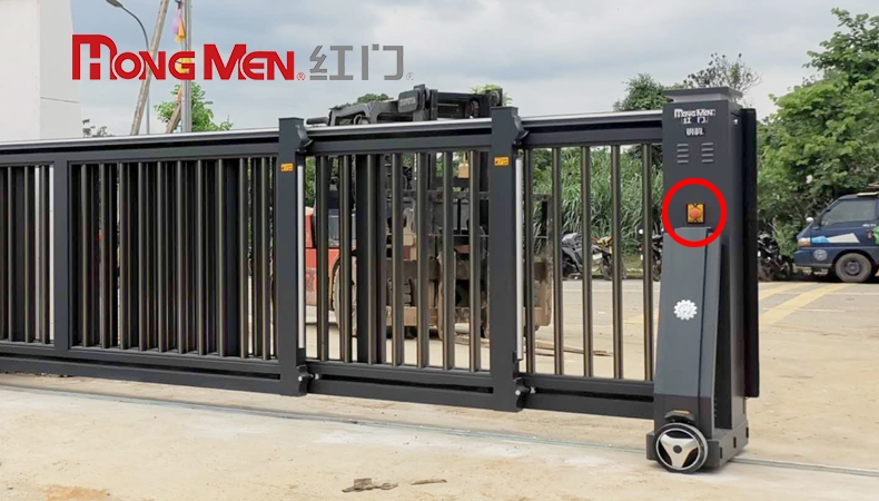 Vì sao các chuyên gia nói nên ưu tiên cổng trượt có nút dừng khẩn cấp?