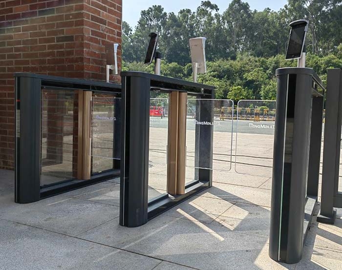 Thiết Bị Quản Lý Ra Vào Tòa Nhà - Swing Barrier HTB02