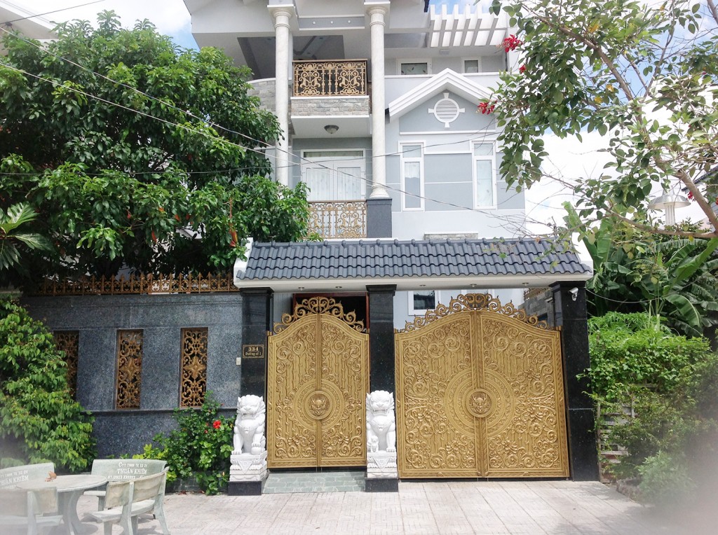 cong biet thu sang trong
